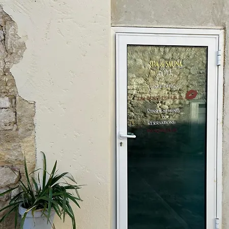 Gasthuis Chambre D'hote Avec Sauna & Jacuzzi Les Lèves-et-Thoumeyragues