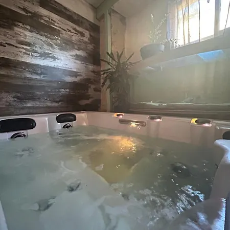 Chambre D'hote Avec Sauna & Jacuzzi *
