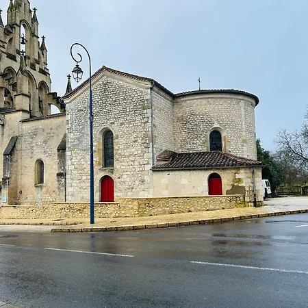 Casa de hóspedes Chambre D'hote Avec Sauna & Jacuzzi Les Lèves-et-Thoumeyragues